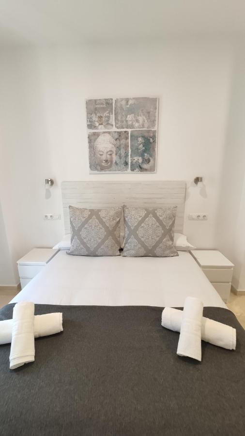 Malaka Apartment City Centre Malaga Ngoại thất bức ảnh