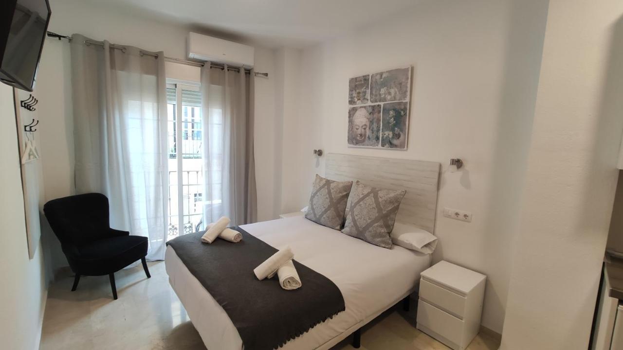 Malaka Apartment City Centre Malaga Ngoại thất bức ảnh